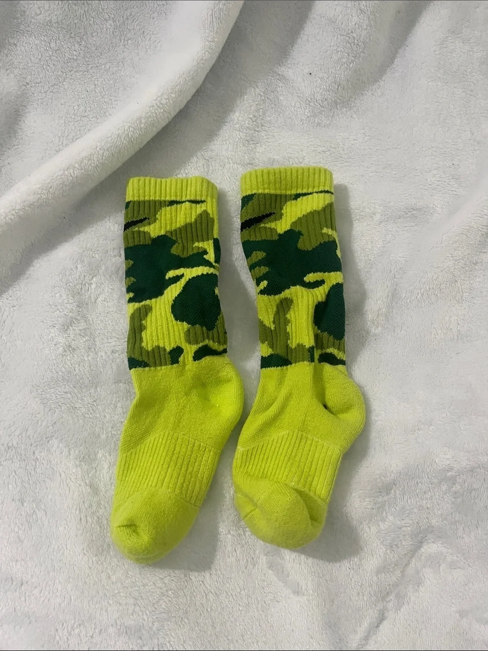 Nike Kids Camouflage Kids Green Socks Size Small